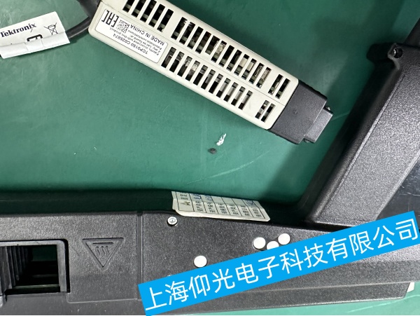泰克電流探頭校準(zhǔn)故障維修,泰克電流探頭連接不良故障維修,泰克電流探頭故障維修